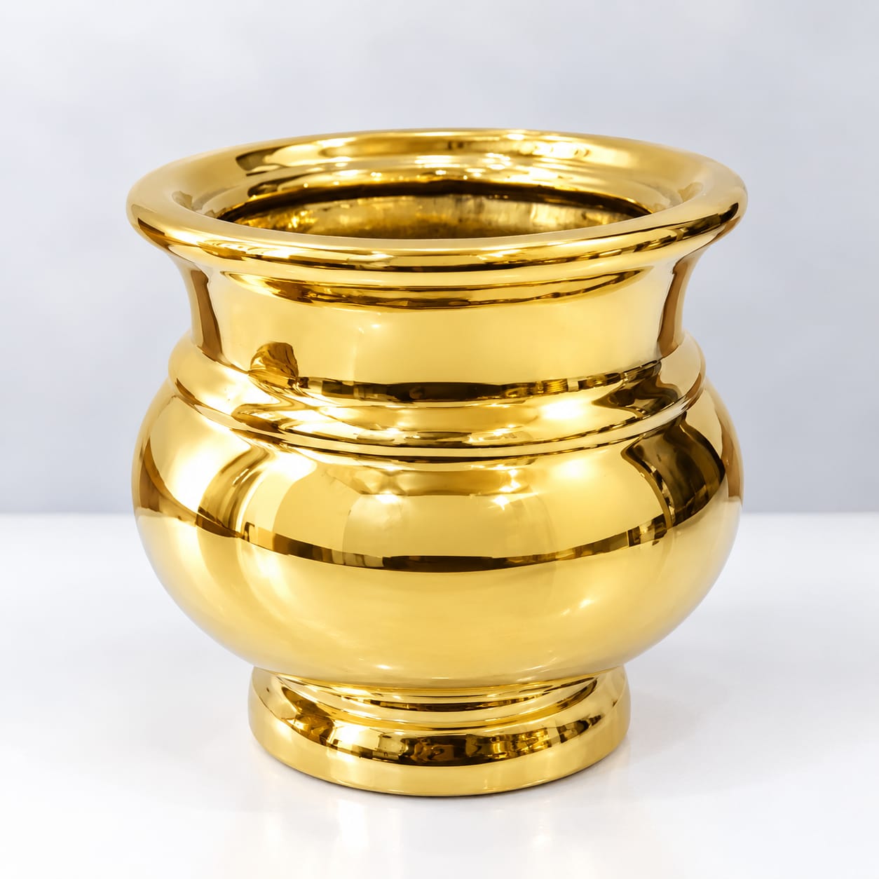 Golden pot