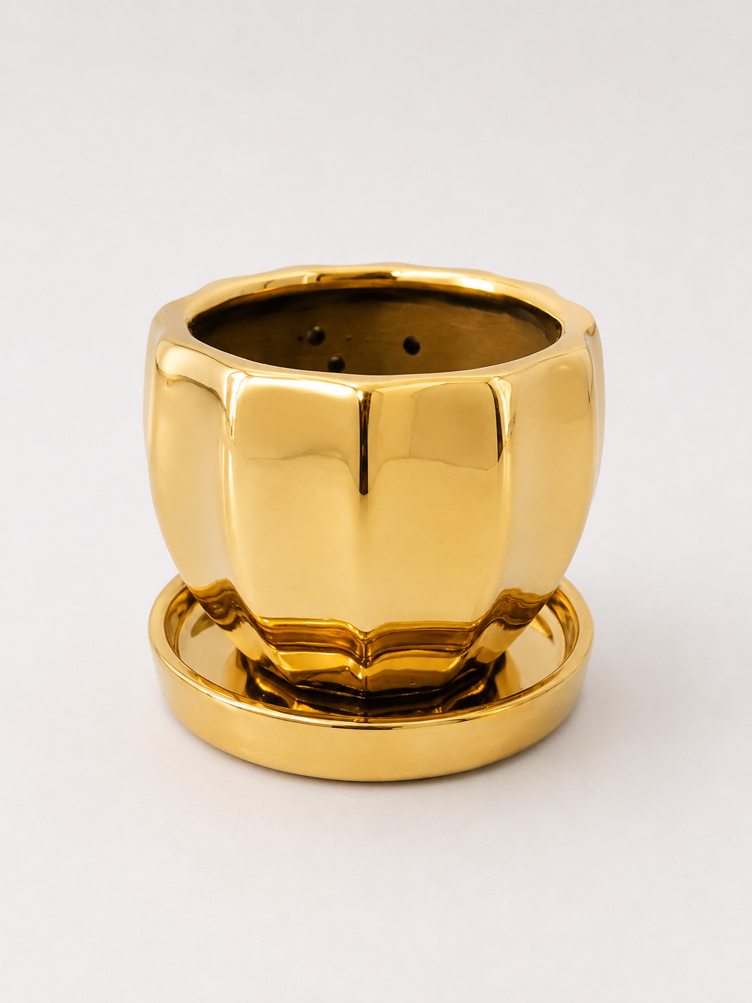 Flower-Shape Gold Table Pot