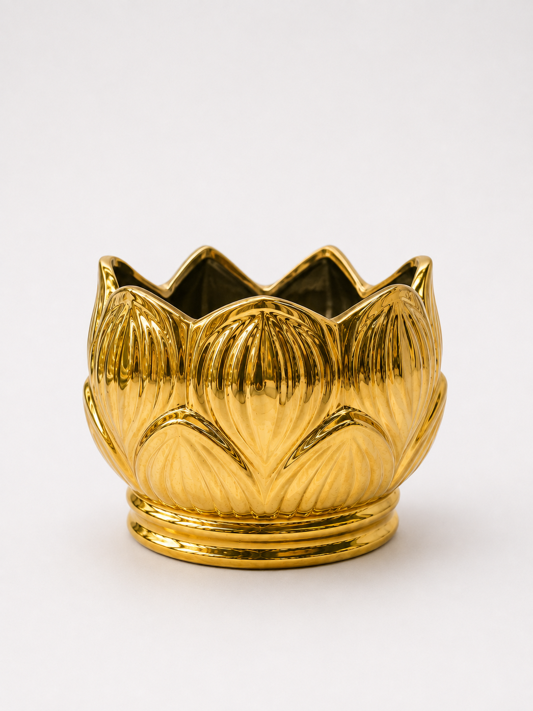 Kamal Lotus Gold Decorative Pot