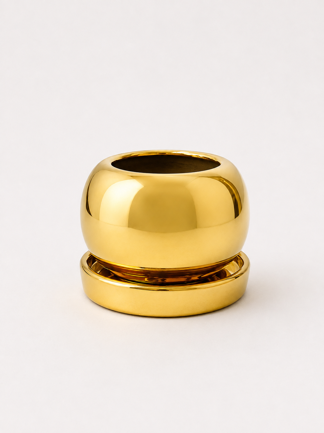 Round Gold Table Pot